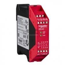 Schneider XPSAC5121P Preventa Safety Switch Monitoring Module