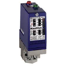 Schneider XMLB035A2S11 Diaphragm Pressure Switch Sensor