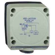 Schneider XSDA400519 Inductive Proximity Sensor