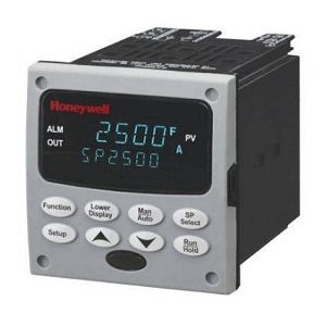 Honeywell Temperature Controller DC2500-CE-3A00-200-00000-00-0